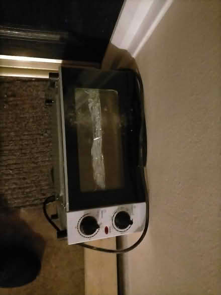 Photo of free Small electric oven/grill table top (Kingsmoor CM18) #2