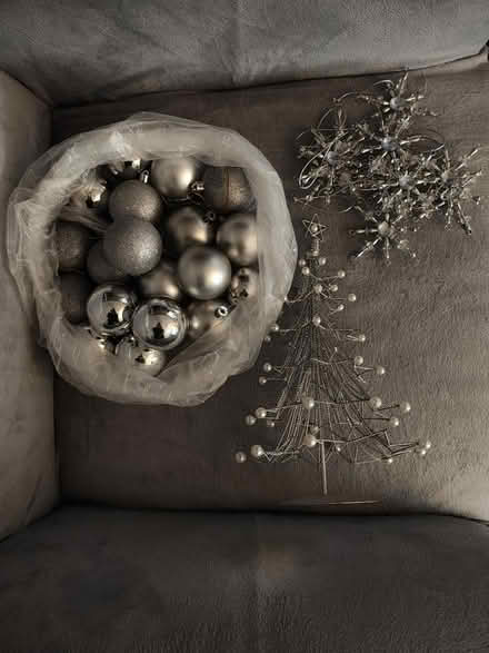 Photo of free Christmas decorations (Heaton Mersey SK4) #1