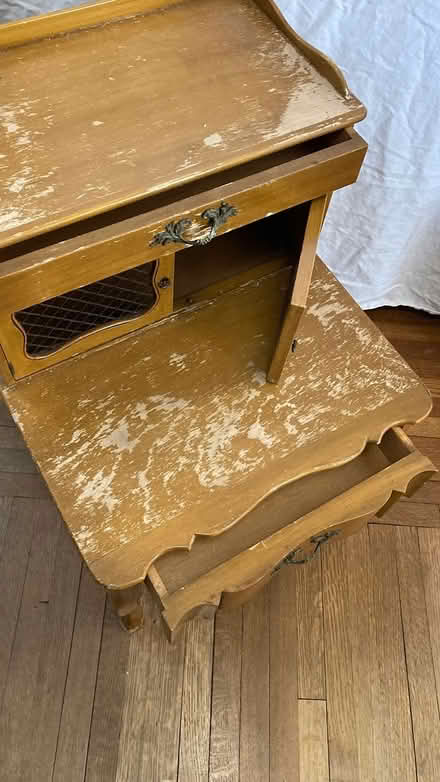 Photo of free Vintage side table (Kingston) #3