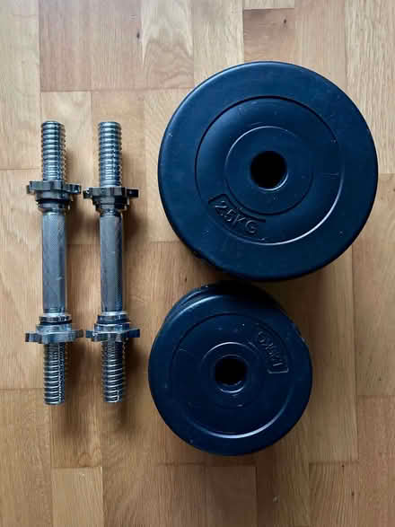Photo of free A pair of Dumbbells with four 1.25 Kg and four 2.5Kg weights (Surbiton KT1) #1