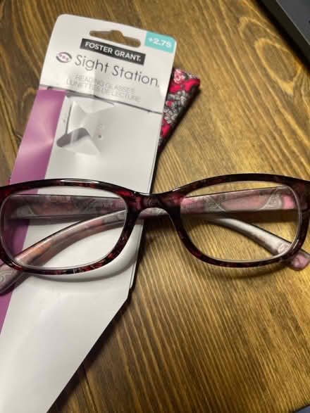Photo of free Reading glasses +2.75 (Dundas & Tomken) #1