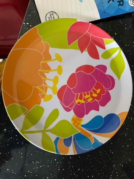 Photo of free Floral Plate (OL2 Oldham Shaw OL2) #1
