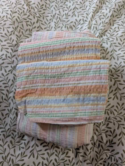 Photo of free Double bedding (Riverside SW6) #1