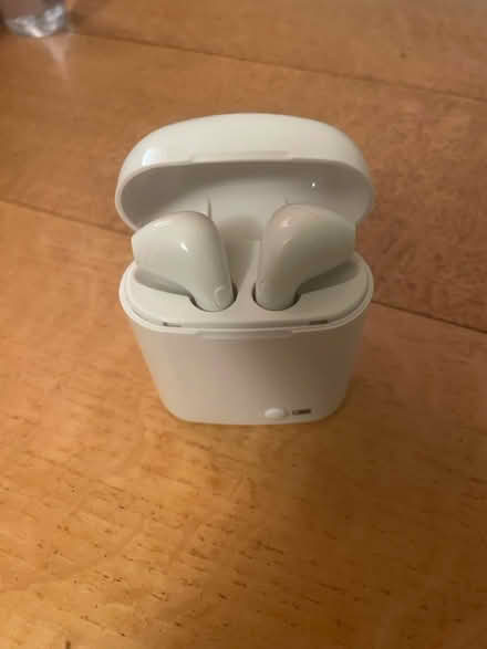 Photo of free Ear buds (not apple brand) (Halifax, HX1) #1