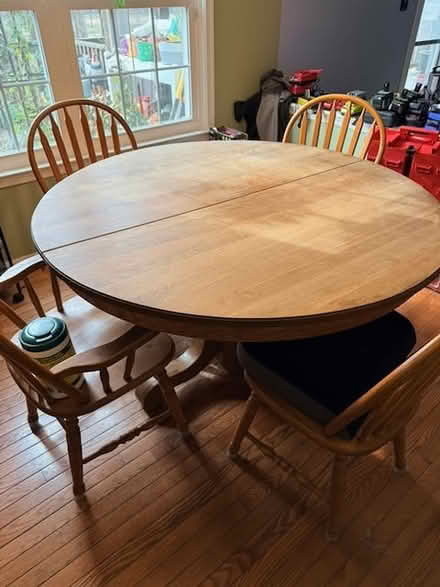 Photo of free Round Oak Table w/ 4 Chairs (Courts of Four Seasons) #3