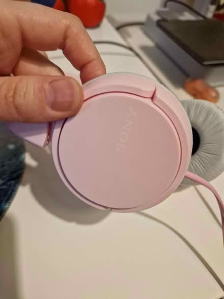 Photo of free Sony pink wired headphones (Crystal Palace, SE19) #2