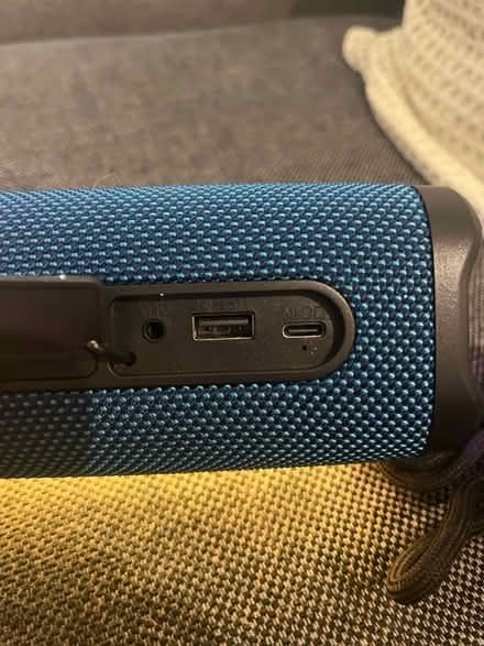 Photo of free Bluetooth speaker/radio/disco light (Herne Hill SE24) #4