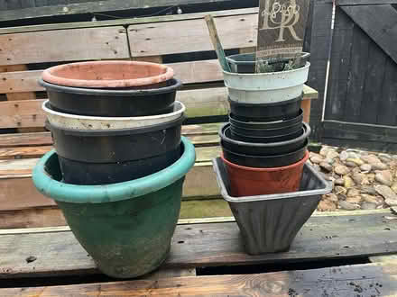 Photo of free Garden pots - bulk load (Herne Hill SE24) #1