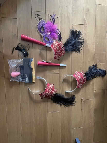 Photo of free New Years hats and tooters (Wellington West) #1