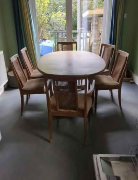 Photo of free G Plan Dining Table (needs tlc) (se22) #3