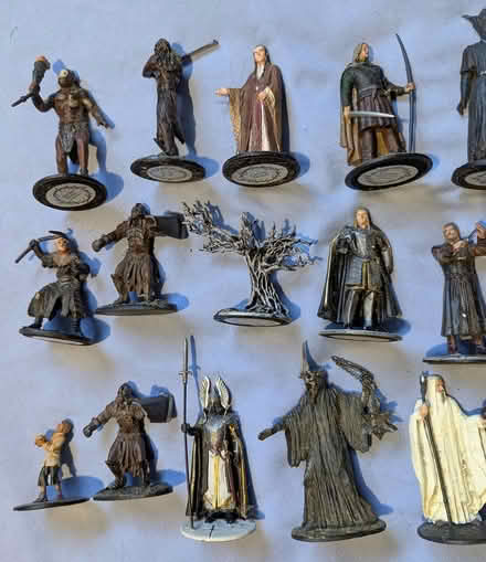 Photo of free Lord of the Rings figures (BD16 cottingley) #2
