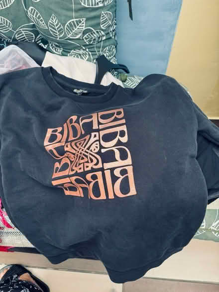 Photo of free Biber top for woman (East dulwich SE22) #3