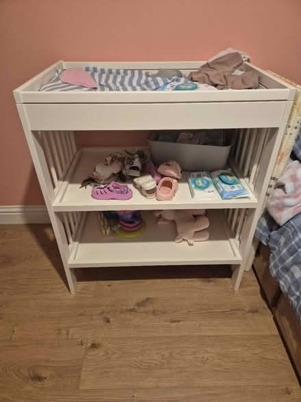 Photo of free Baby changing (EN5 5YR) #1