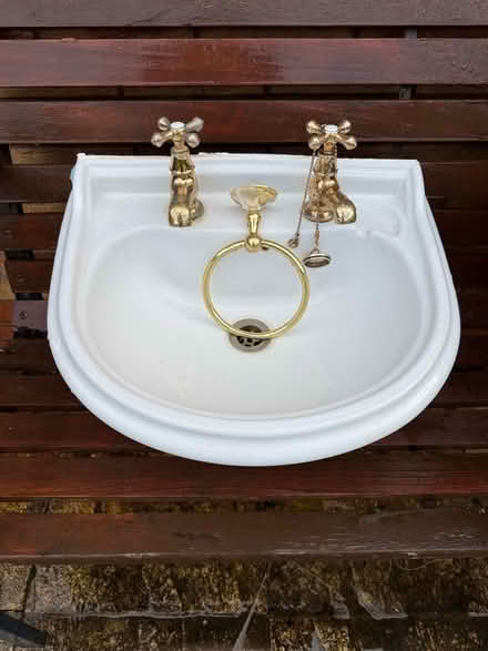 Photo of free Washbasin, updated offer (Norton LD8) #1