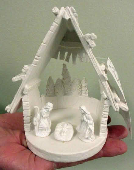 Photo of free White ornament of the Nativity (North Cambridge) #1