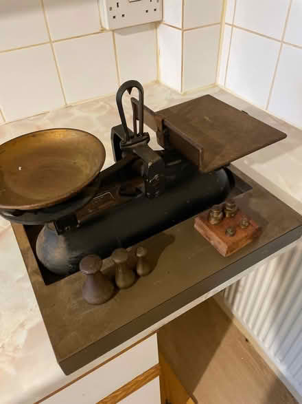 Photo of free Avery kitchen scales (Seaton) #1