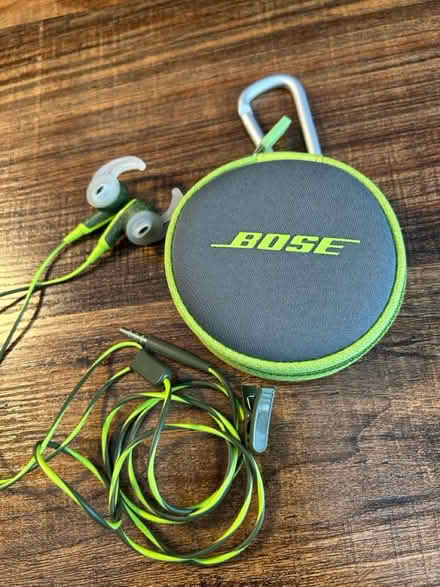 Photo of free Bose OG jack ear buds (Owings Mills,MD) #3
