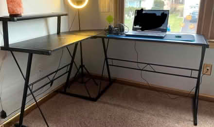 Photo of free Gaming desk (Fanwood) #1