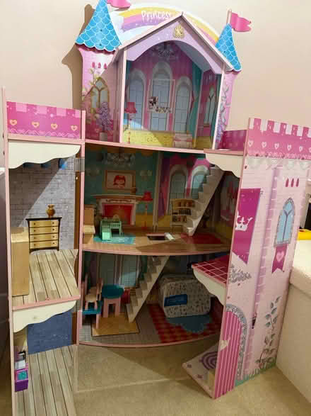 Photo of free Barbie doll house with furniture (Northwood HA6) #1