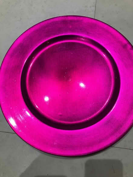 Photo of free 6 charger plates (Coulsdon, nr, train station) #1