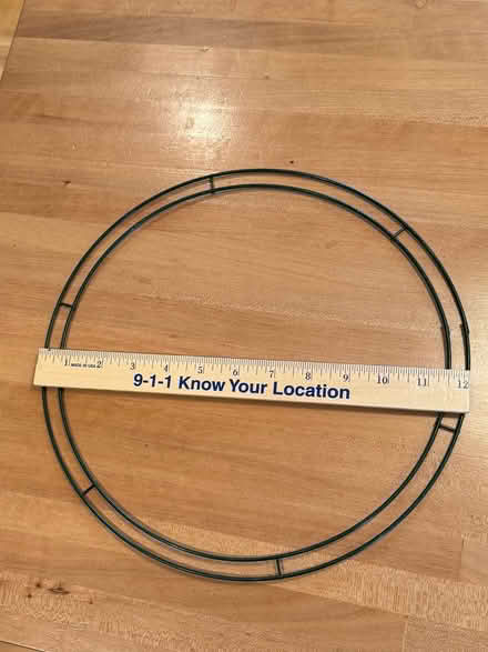 Photo of free Wreath frame (Wallingford) #1