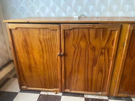 Photo of free Large cupboard with doors (Brixton Sw2 1SX) #2