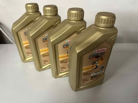 Photo of free Motor oil, 10W-50 (Sunnyvale near Raynor Park.) #1