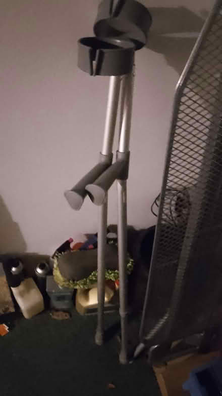 Photo of free Crutches (Wolvercote OX28BS) #1