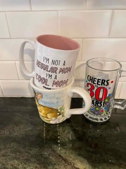 Photo of free Mugs (Carle place/westbury) #1