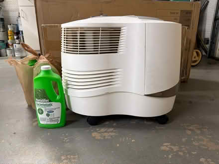 Photo of free Honeywell Cool Moisture Humidifier (Near Wootton High School) #2