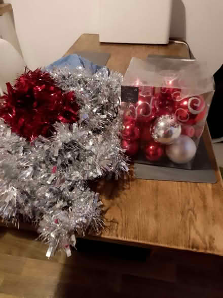 Photo of free Christmas decorations (Longley S5) #1