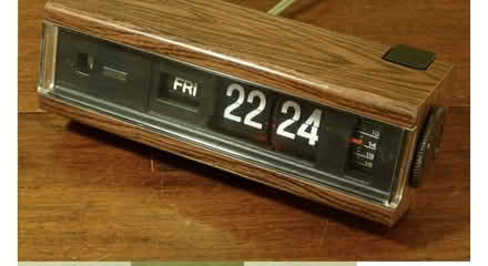 Photo of Old alarm clock similar to picture (8 Exeter Drive) #1