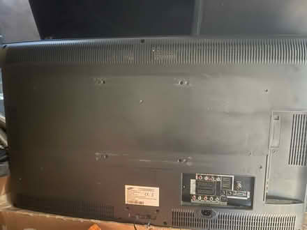 Photo of free Samsung Tv (Luton) #1