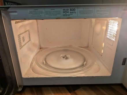 Photo of free Russel Hobbs Microwave 800 W (Fallowfield M14) #3