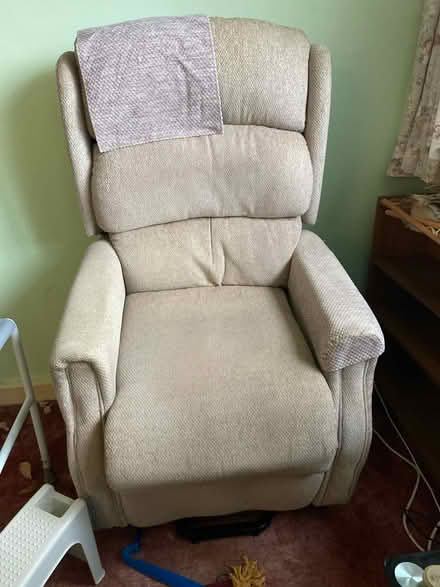 Photo of free Electric riser chair (M15 Hulme) #1