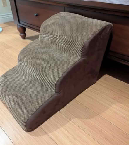 Photo of free Pet Stairs: Soft (95124) #1