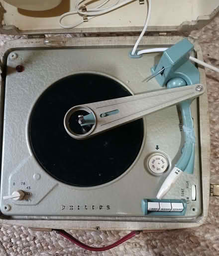 Photo of free old record player (Wigginton OX15) #4