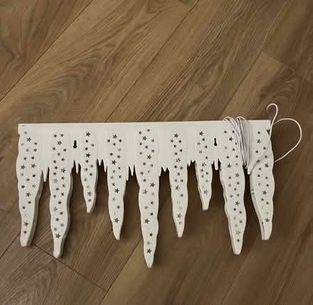 Photo of free White light Christmas (Great Moor SK3) #1