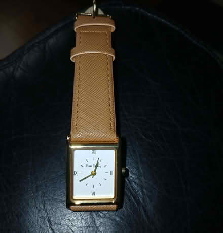 Photo of free Ladies watch. (Gillmoss L11) #2