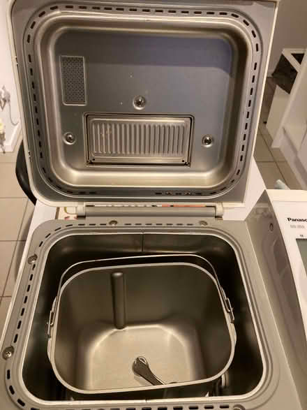 Photo of free Panasonic SD253 Breadmaker in Excellent Condition (Monkspath B90) #1