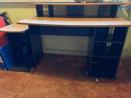 Photo of free Large desk (M15 Hulme) #1