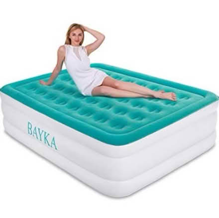 Photo of free Queen air mattress (Cleveland Park) #1