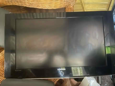 Photo of free Samsung Tv (Luton) #4