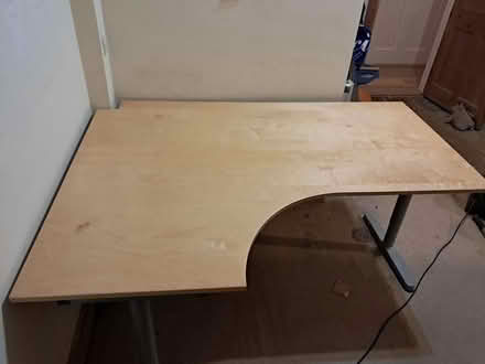 Photo of free Sturdy desk (Barnet EN5) #2
