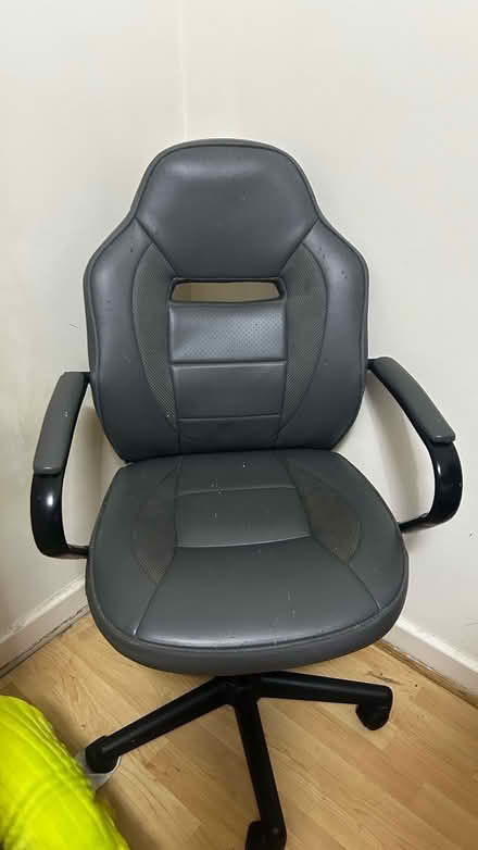 Photo of free Chair (House CV11) #1