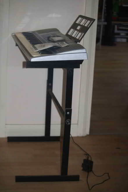 Photo of free Electronic keyboard (Hillfields CV1) #2