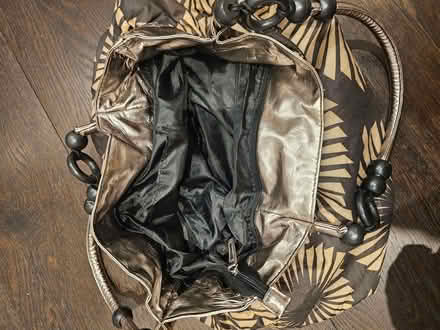 Photo of free Bag (Lower Morden SM3) #4