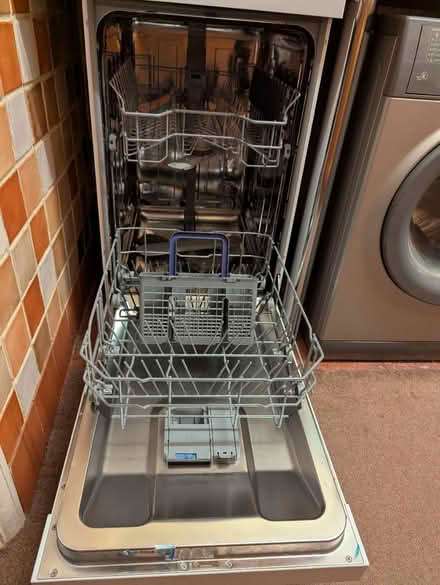 Photo of free Slimline dishwasher (Hitchin, SG5) #2