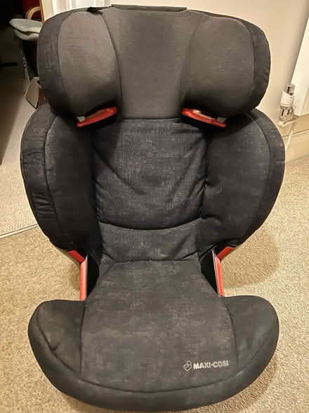 Photo of free Maxi Cosi car seat (Sandridge AL4) #1