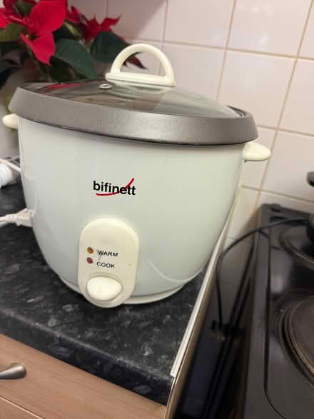 Photo of free Fully working rice cooker (Carshalton) #1